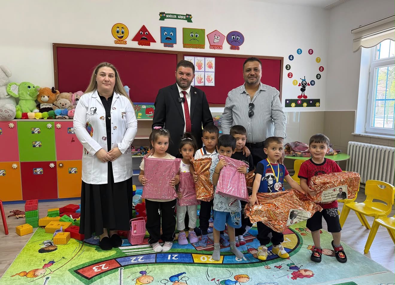 Öğrencilerimize Kırtasiye Desteği